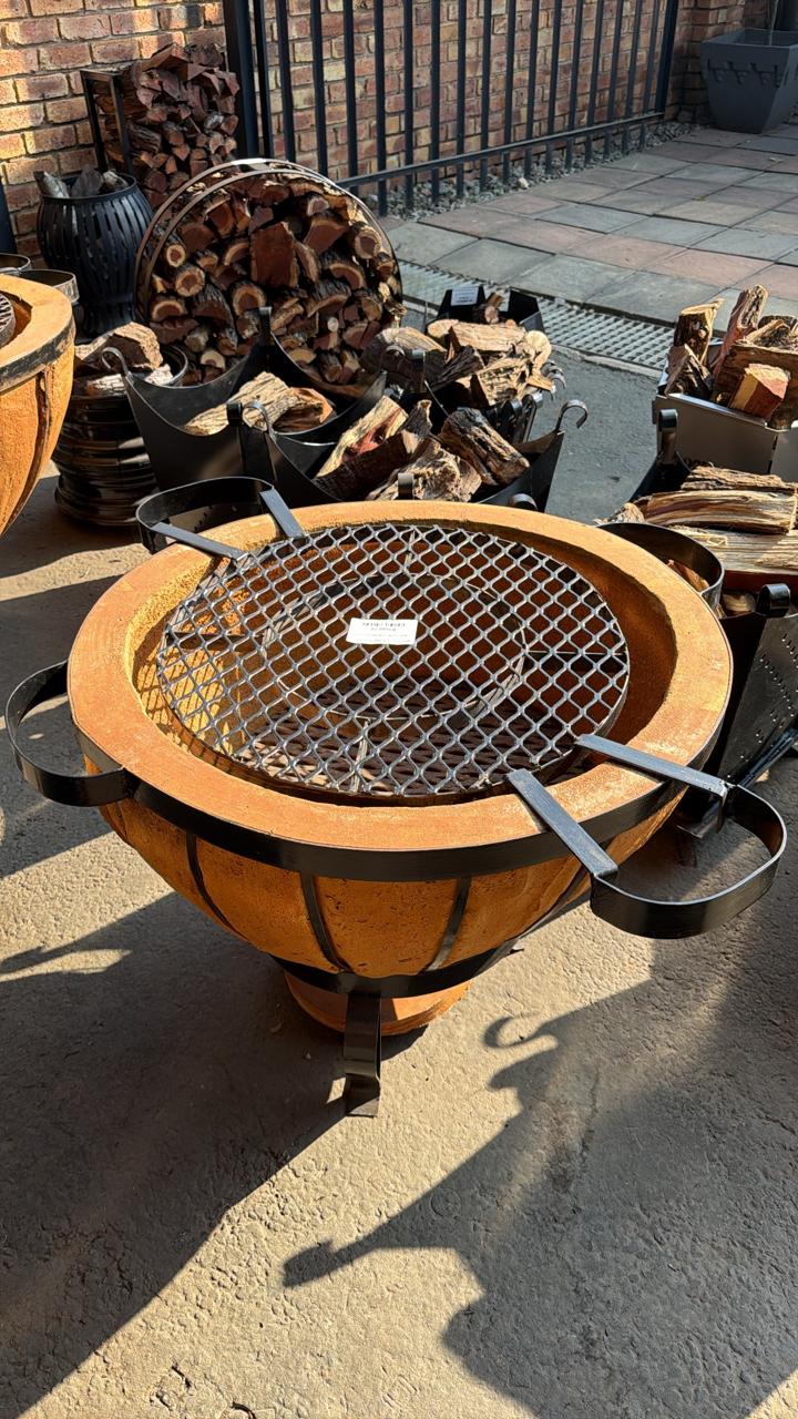 Gooi Kole Concrete Boma Medium