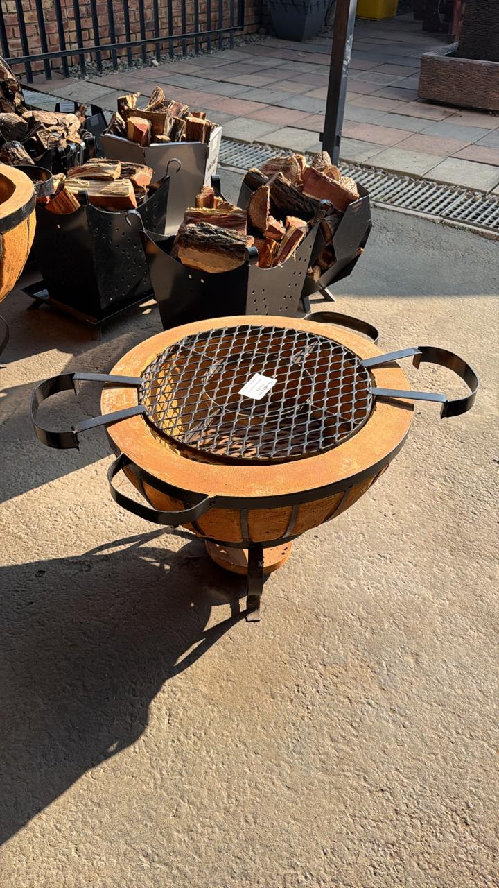 Gooi Kole Concrete Boma Small